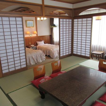 Amagase Onsen Hotel Suikoen Хита Екстериор снимка